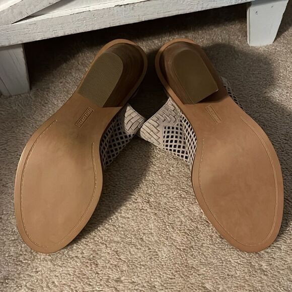 VINCE CAMUTO NWOT WOMEN’S SIZE 11 SHOES - Picture 6 of 7